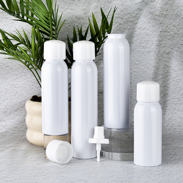 B&igrave;nh xịt kh&iacute; dung c&oacute; nắp v&ograve;m