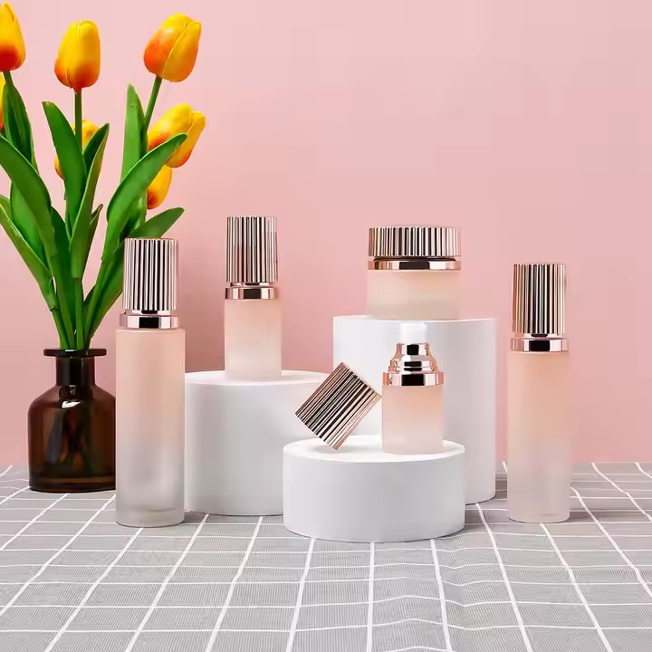 Bouteille de pompe &agrave; essence de s&eacute;rum de lotion en verre de cylindre