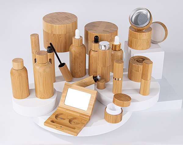 Bambus und Holzflasche