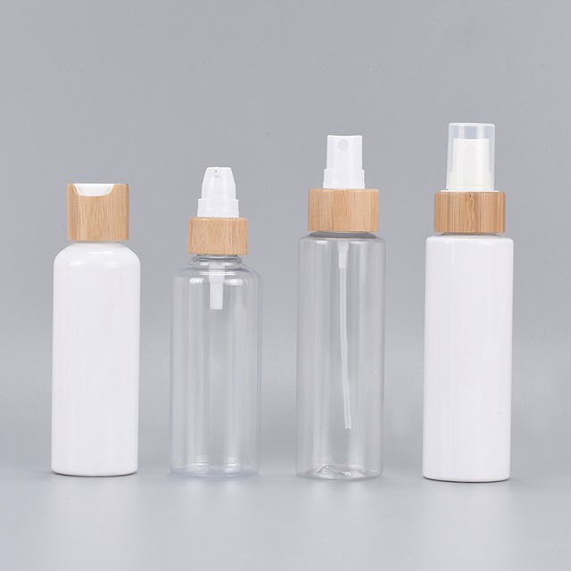 Leere Shampoo-Flasche aus Kunststoff