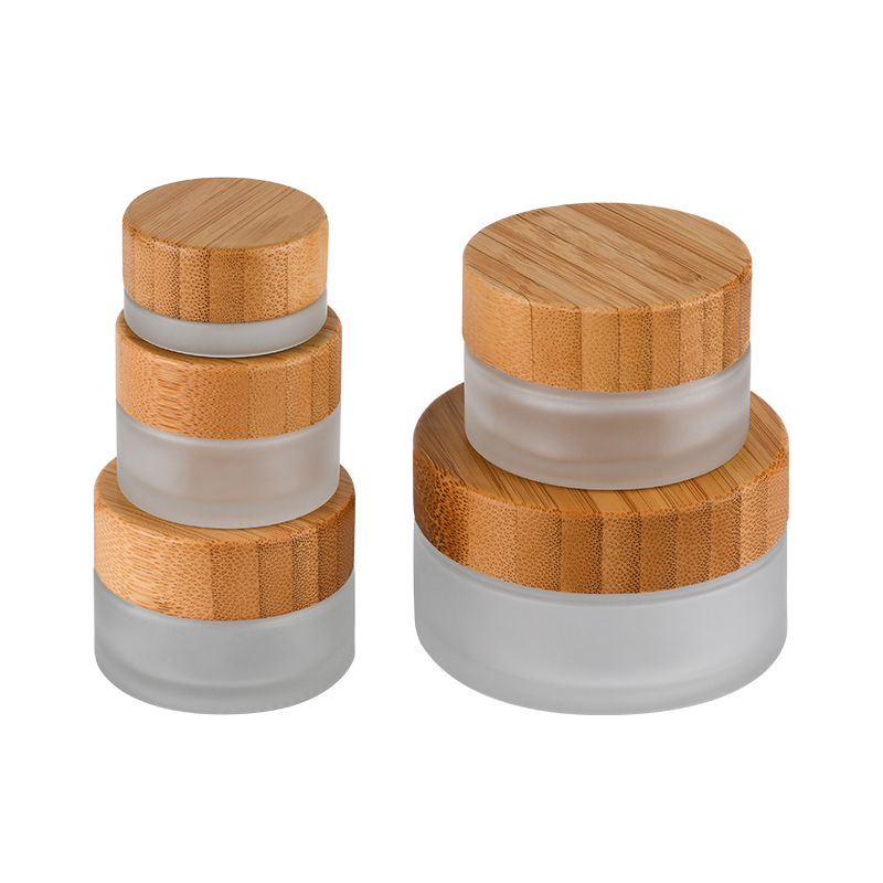 Milchglas, klar, mit Deckel aus Bambusholz