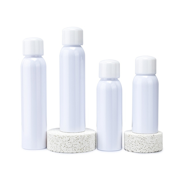 Op maat gemaakte PET-fles met pompdispenser voor zonnebrandcr&egrave;me Private Label cosmetische verpakkingen